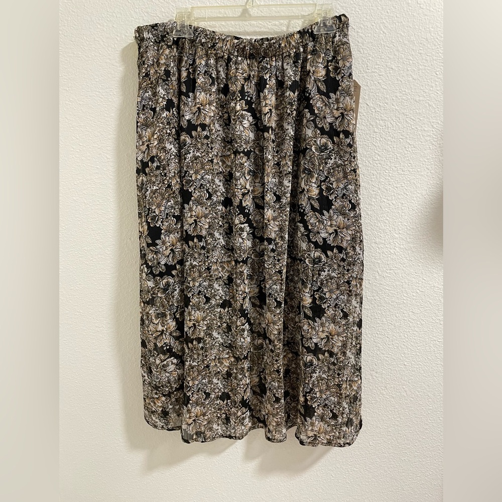 FRYE AND CO. Black and Tan Floral A-Line Skirt